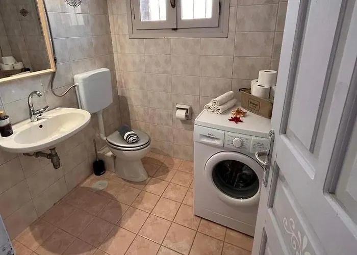 House Ermionida アパート Thermisía