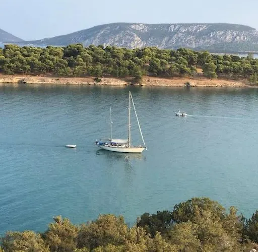 House Ermionida アパート Thermisía